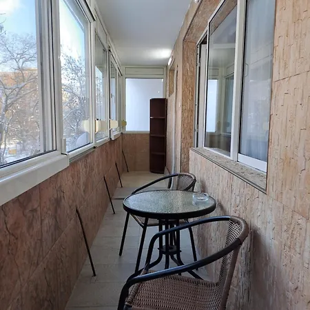 Apartment Direct Proprietar Inchiriez 3 Semidecomandat Renovat ,stradal, Favorit Parcare *
